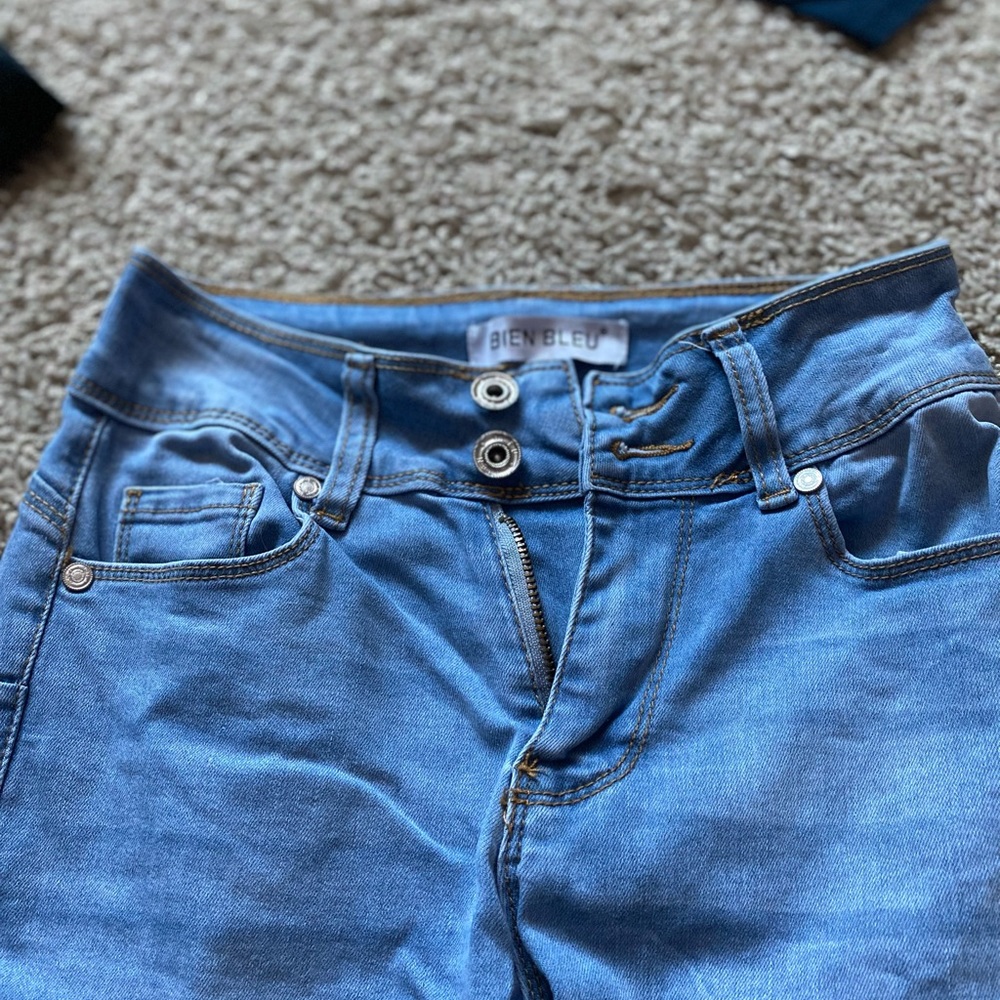 Blue Jeans. Very stretchy and comfortable. The way it fits compliments your body